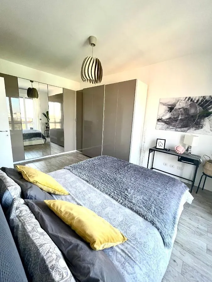 Bellavista Milano Apartment 0*, Milan Italy